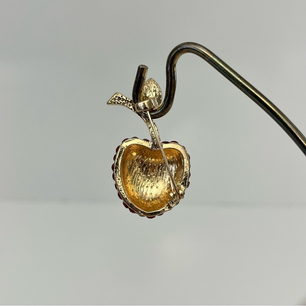 Sparkling Red Rhinestone Apple Brooch Pin - Picture 4 of 8